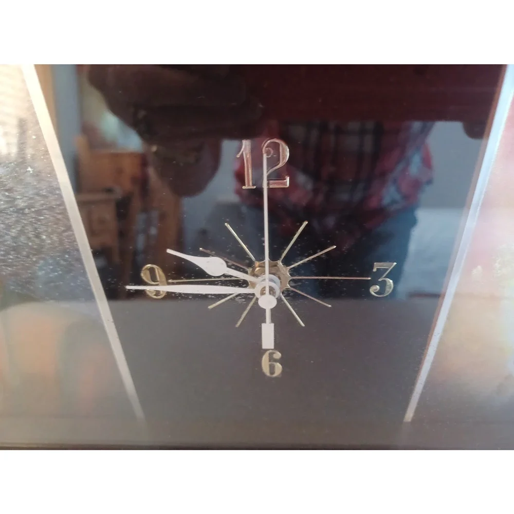 VTG Jesus Praying 3 D Holographic Lenticular Wood Wall Glass Clock 17x8x2 WORKS